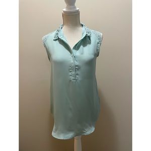 Mint women’s dress shirt, size M by Lauren Conrad